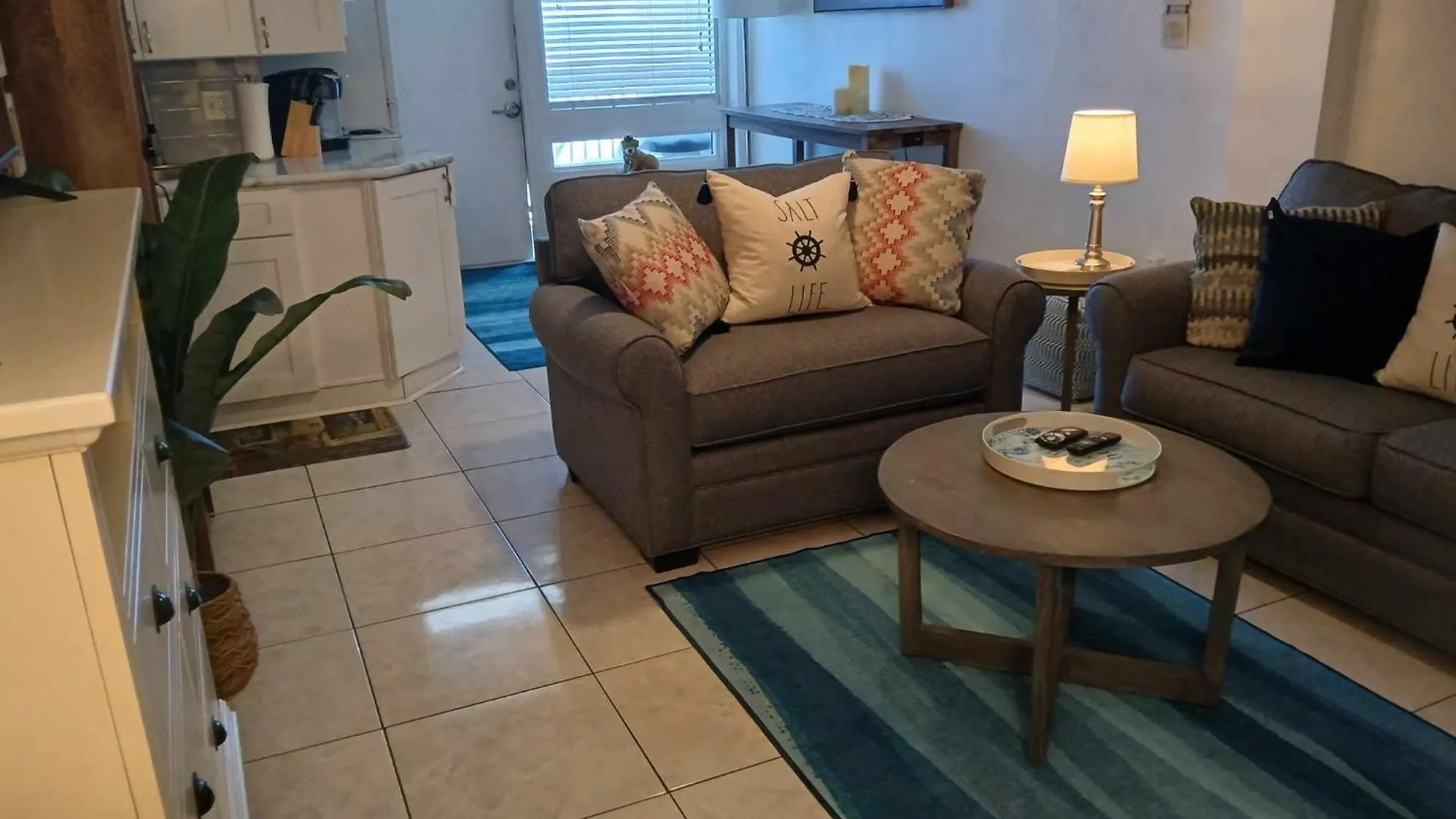 Direct Ocean Front View 1 Bedroom Open Pool Ocean J Daytona Beach Apartment